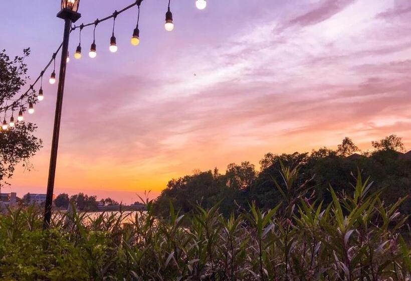 اتاق استاندارد چهار تخته, Usabai Riverside Boutique
