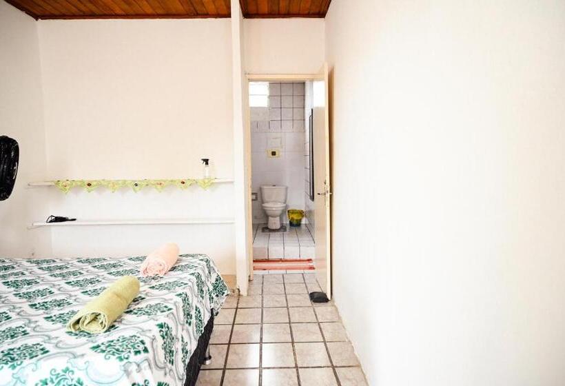 Люкс, Hostel Mineiros