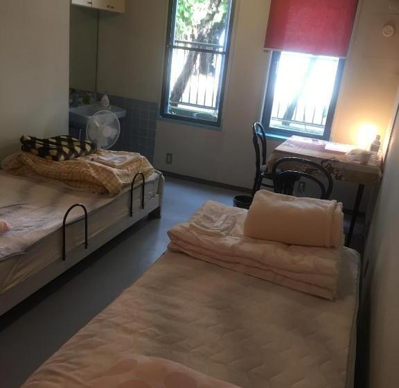 Номер Стандарт, Narita Airport Samurai Hostel