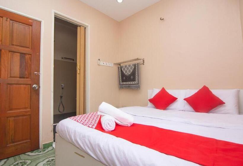 Номер Deluxe, Oyo 1224 Hotel Hajah Rohayah
