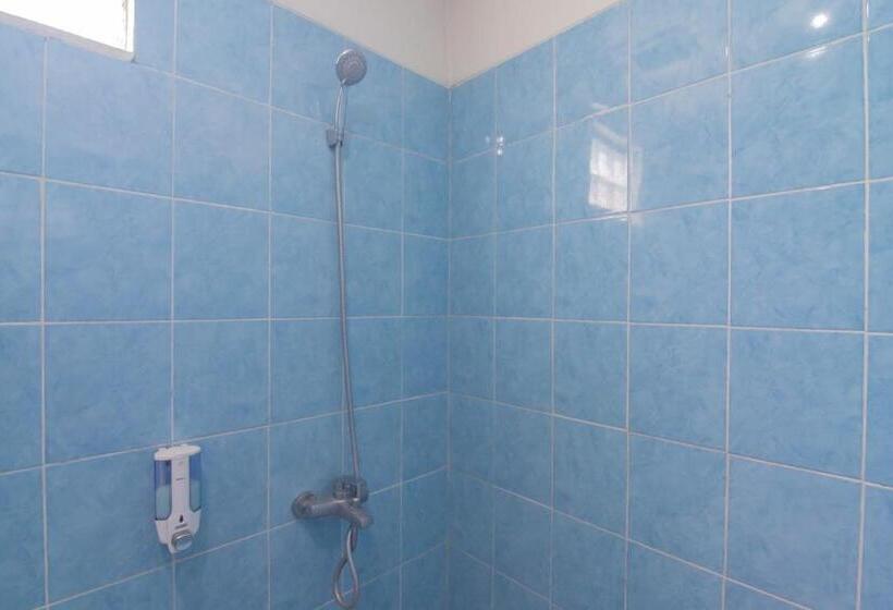 Номер Стандарт, Reddoorz Syariah @ Kolonial Guest House