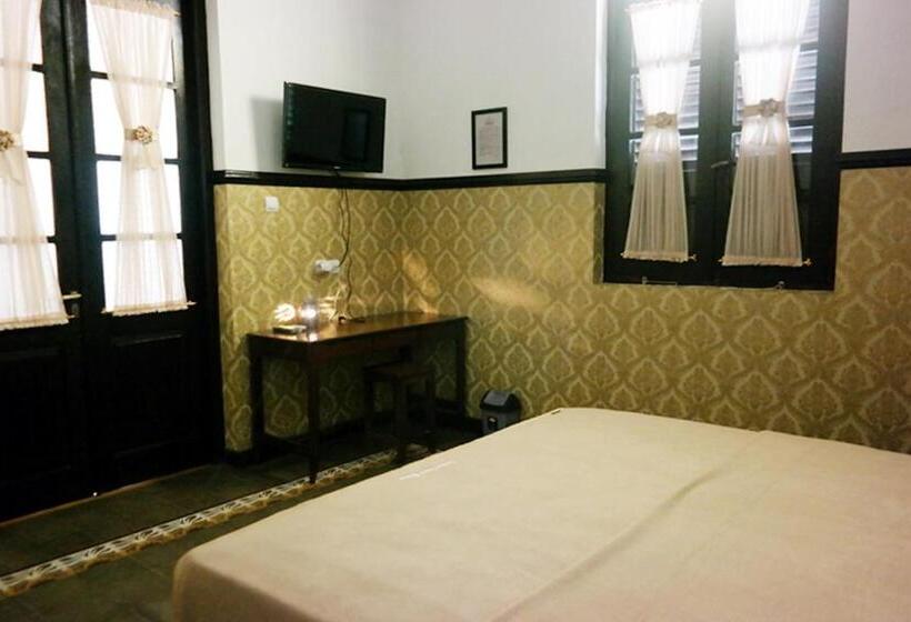 Номер Стандарт, Reddoorz Syariah @ Kolonial Guest House