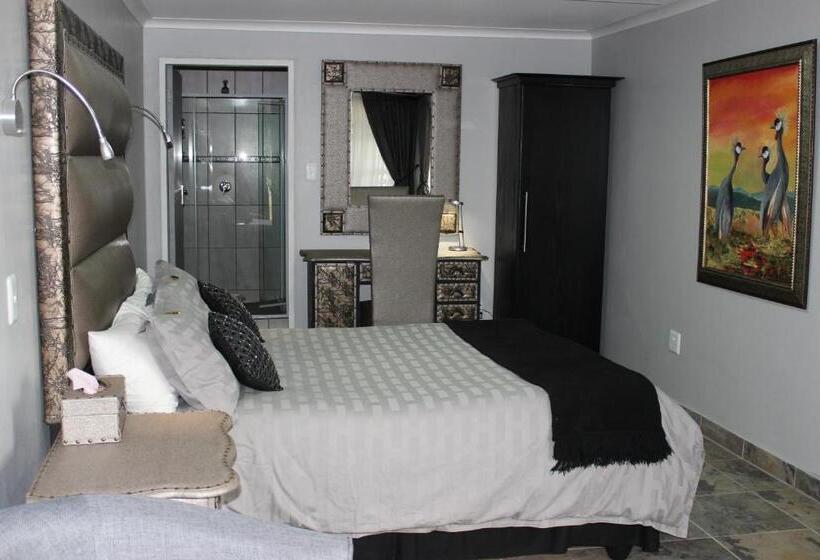 Семейный Номер Вид на Сад, Waterfront Guest House