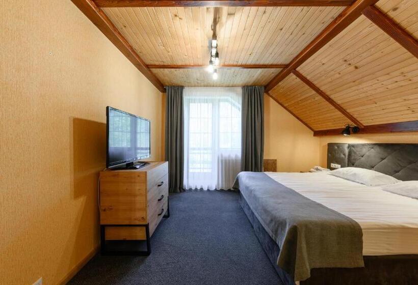 Четырехместный Номер Deluxe, Voevodyno Resort
