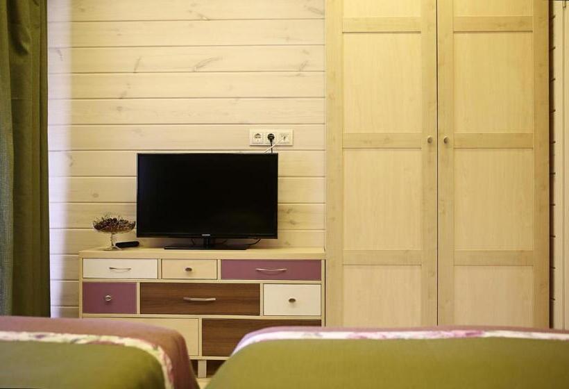 Семейный Номер, Voevodyno Resort