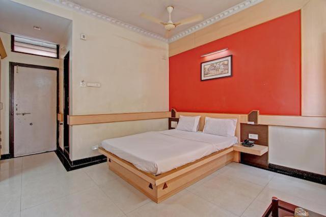 豪华房间, Bharati Lodge