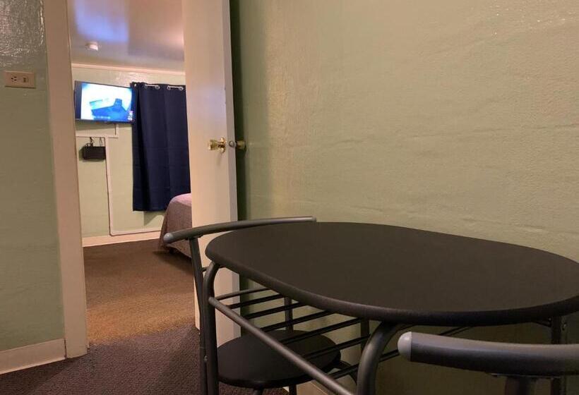 Номер Deluxe, Tour Inn Motel