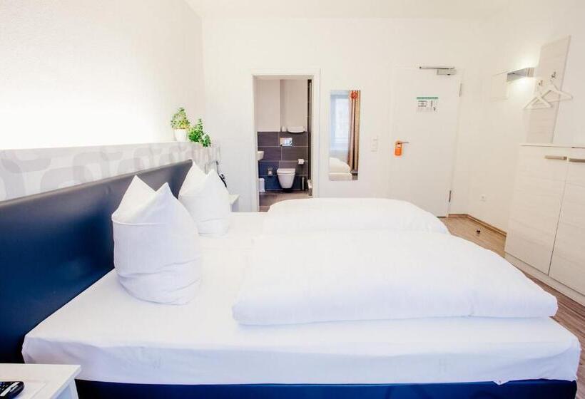 Номер Стандарт, Fair Hotel Mönchengladbach