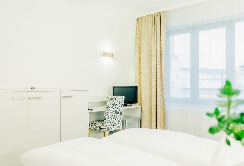 Номер Стандарт, Fair Hotel Mönchengladbach