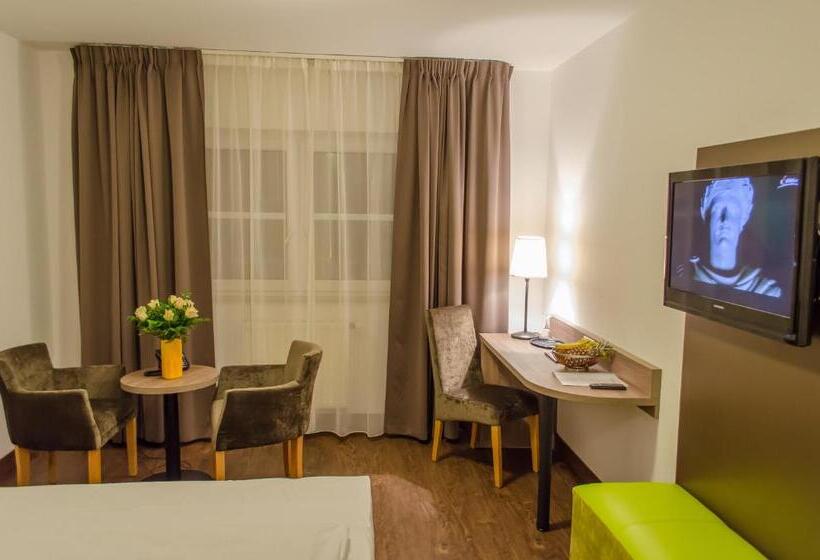 Номер Стандарт, City Hotel Wiesbaden