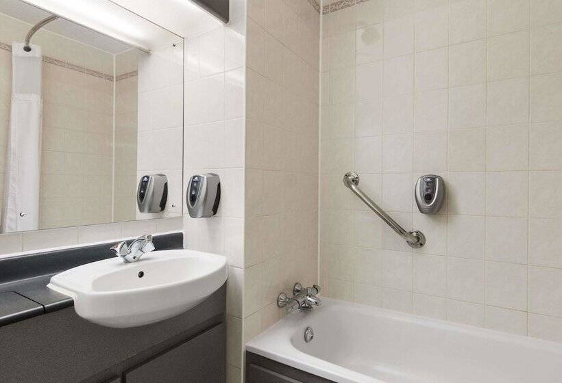 Номер Стандарт, Days Inn Maidstone