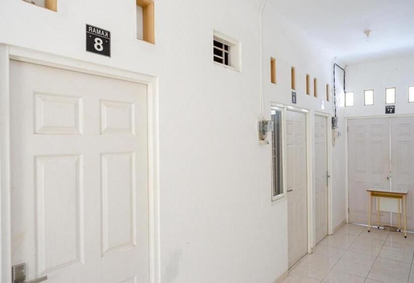 스탠다드 룸, Koolkost Syariah Near Universitas Diponegoro Tembalang 2
