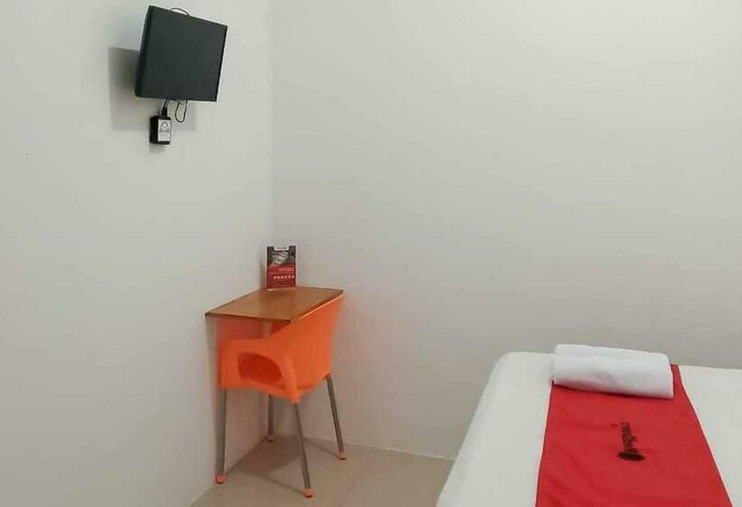 Номер Стандарт, Reddoorz Plus Near Universitas Saburai Lampung