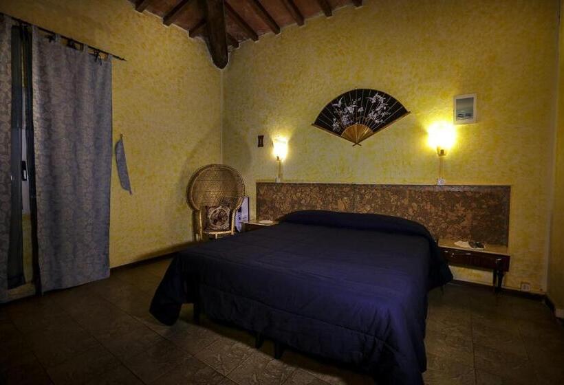 Семейный Номер, Agriturismo Il Poggetto