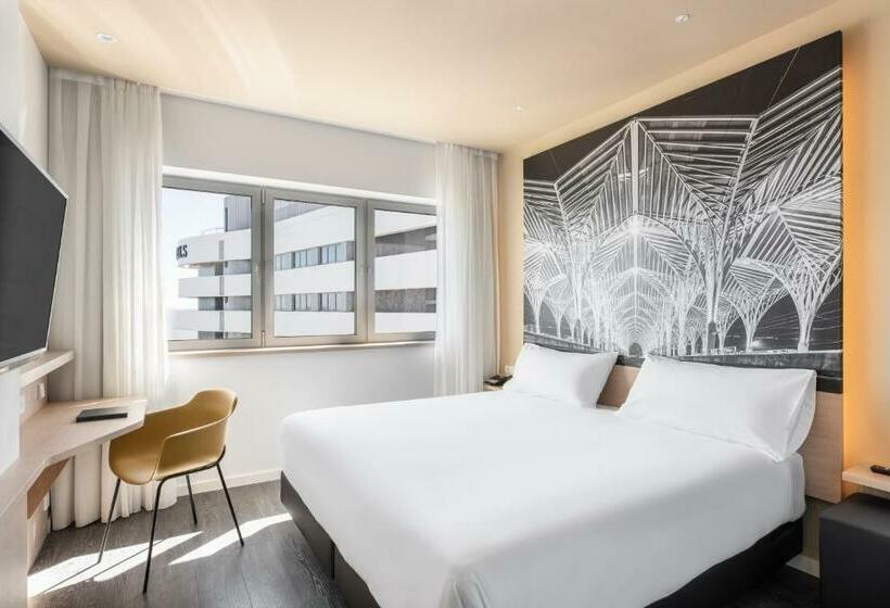 Номер Deluxe, Ikonik Lisboa