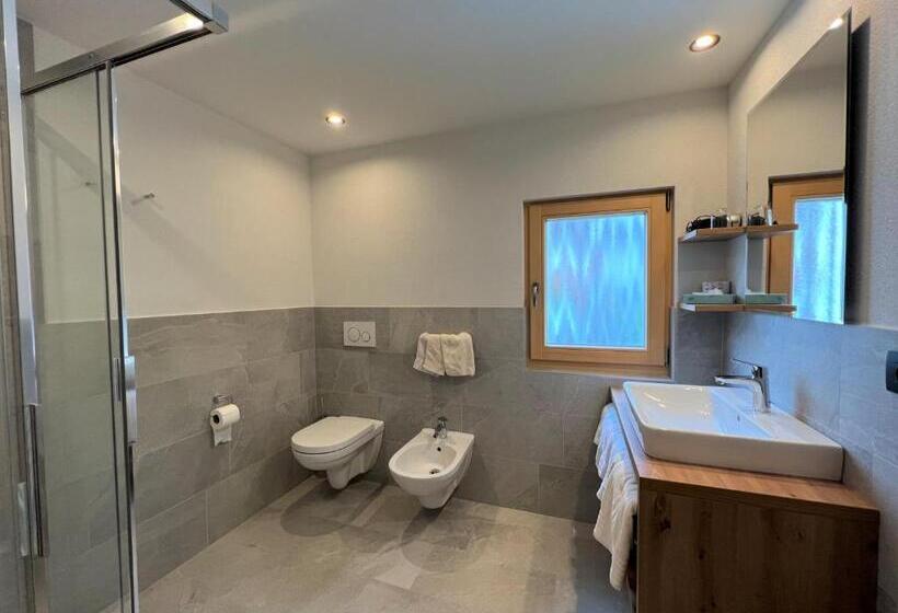 Номер Стандарт с Балконом, Villa Resi B&b