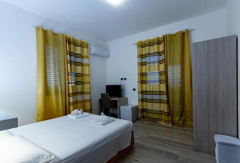 Номер Стандарт, Astra B&b