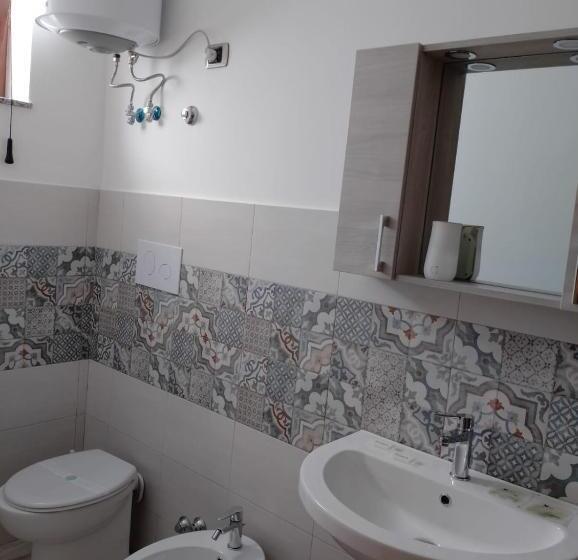 Номер Стандарт, Astra B&b