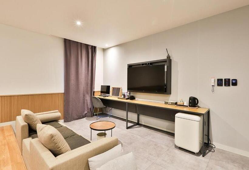 Номер Стандарт, Brown Dot Hotel Jeonggwan