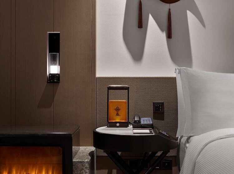 Номер Executive, Hilton Shigatse