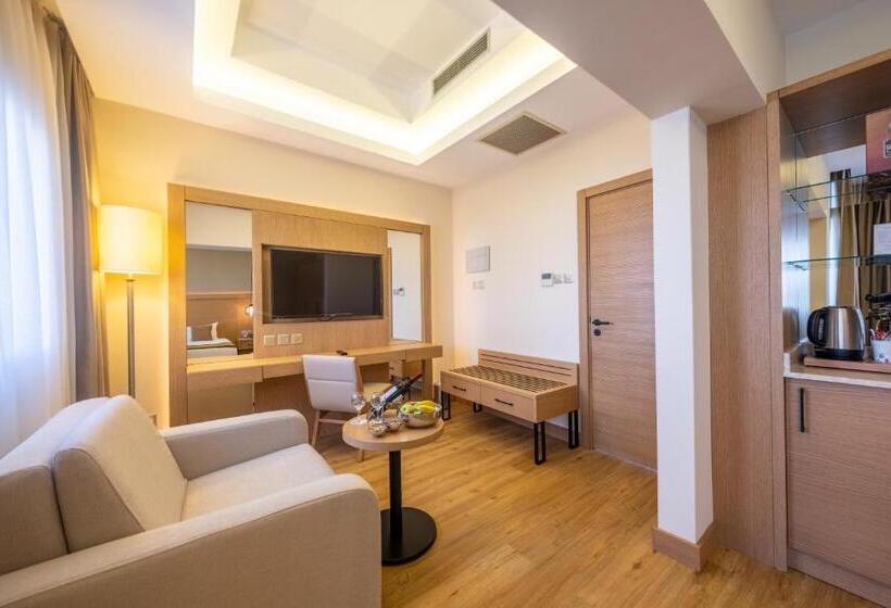 ویلای 1 خوابه, Salamis Bay Conti Hotel Resort & Spa & Casino