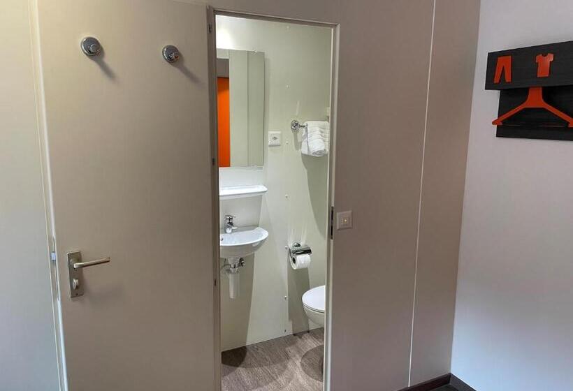 Quarto Estandar, Easyhotel Zürich Limmatplatz