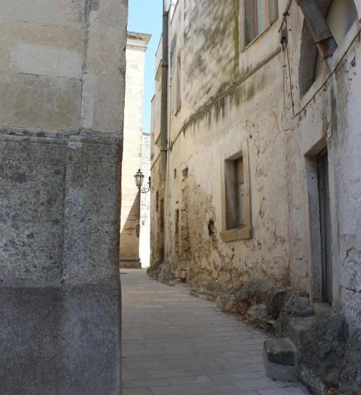 Студия Стандарт Interior, Historia  Dimore Corte Chiesa