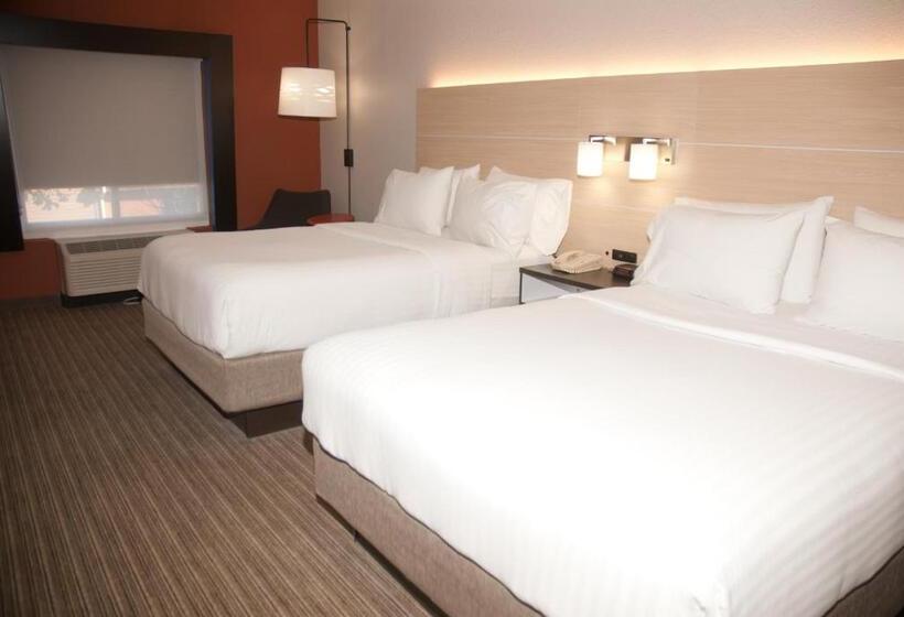 Номер Стандарт Адаптированный для Инвалидов, Holiday Inn Express Hotel & Suites Athens By Ihg