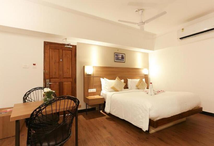 اتاق لوکس, Zip By Spree Hotels Mangala International