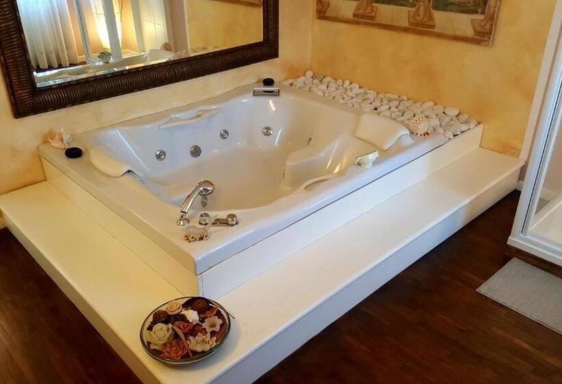 سوئیت با وان آب گرم, B&b Villa Fiorini