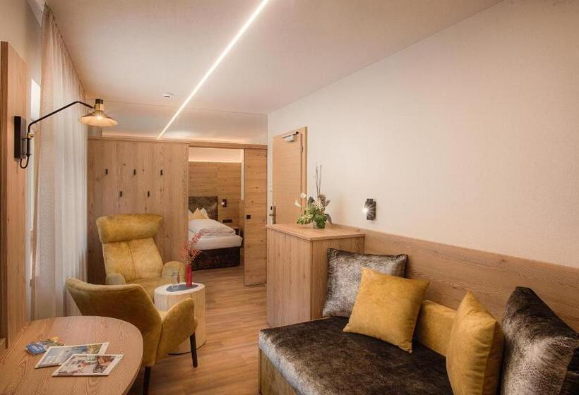 Quarto Estandar, Martinshof Berg Herz