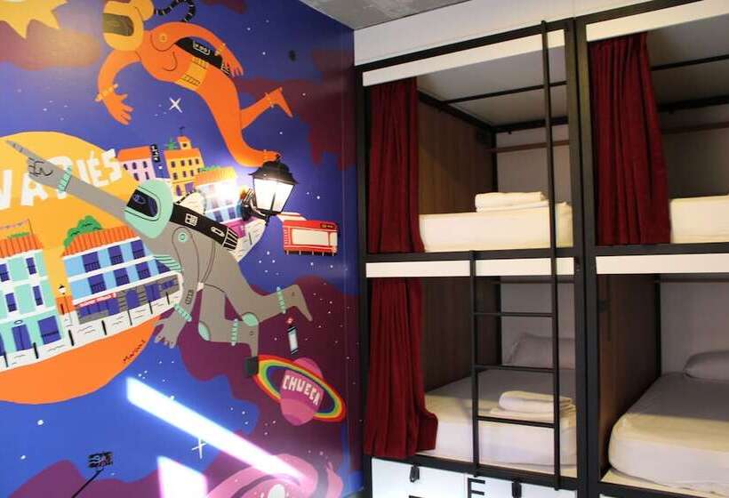 تختخواب در اتاق مشترک, The Central House Madrid Lavapiés