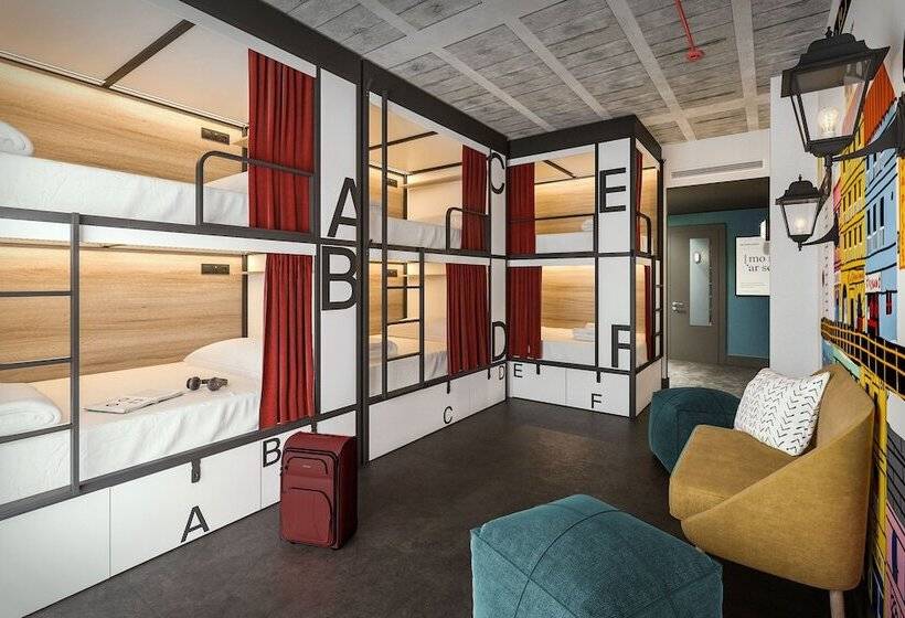 اتاق پرمیوم, The Central House Madrid Lavapiés