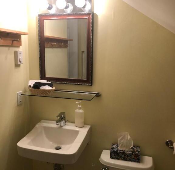 Номер Стандарт, Crowsnest Vineyards Guesthouse