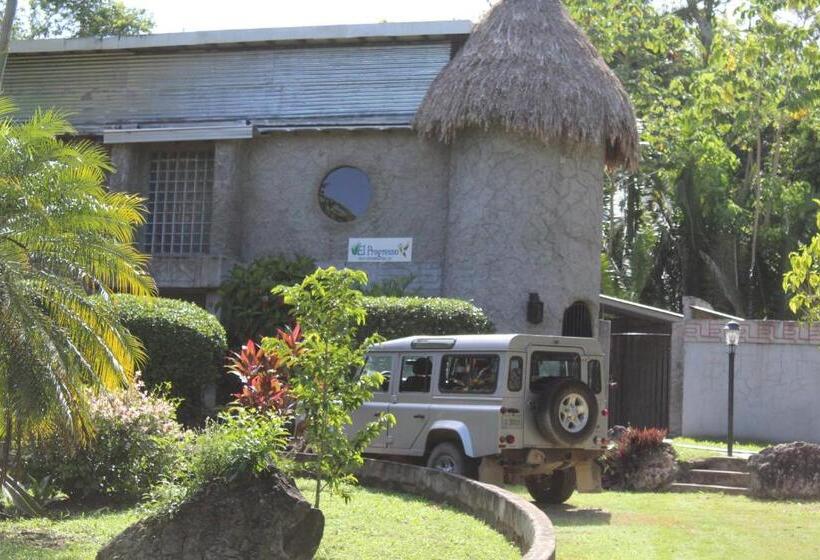 اتاق لوکس, Calico Jack's Resort