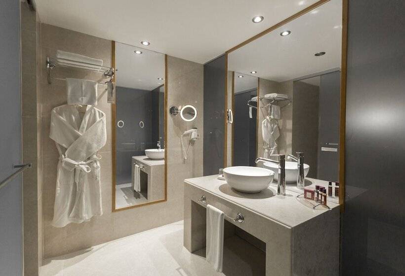 Полулюкс, Anemon Grand Denizli Otel