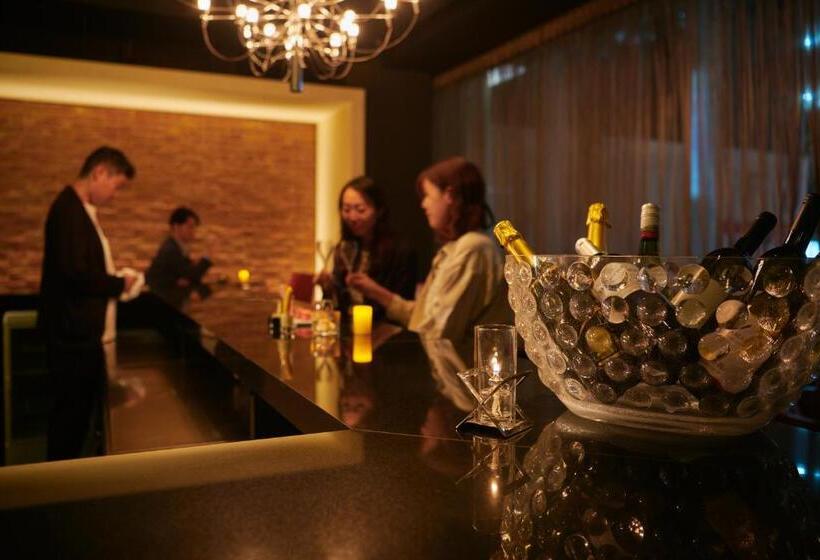 سوئیت پرزیدنت, Cross Hotel Sapporo