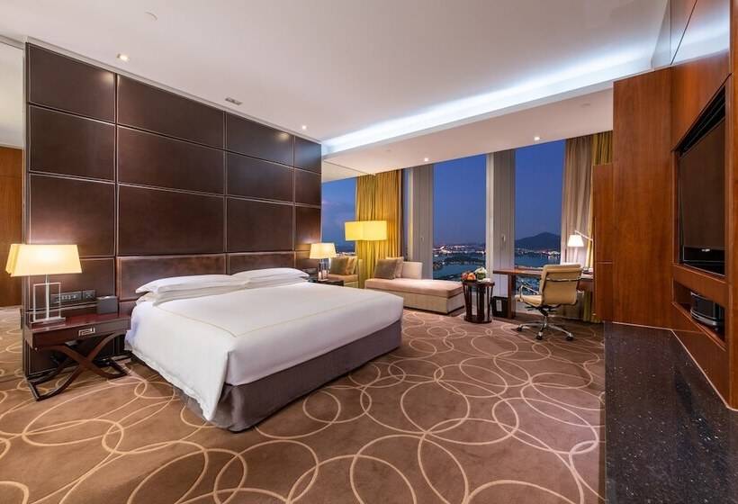 Номер Классика Двуспальная Кровать, Intercontinental Nanjing, An Ihg