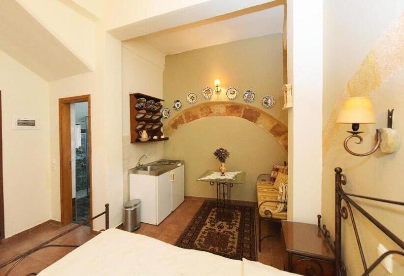 Студия Стандарт, Paris Hotel