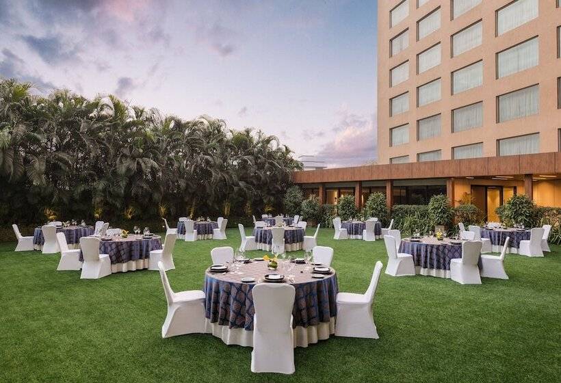 اتاق استاندارد با تخت دوبل, Courtyard By Marriott Mumbai International Airport