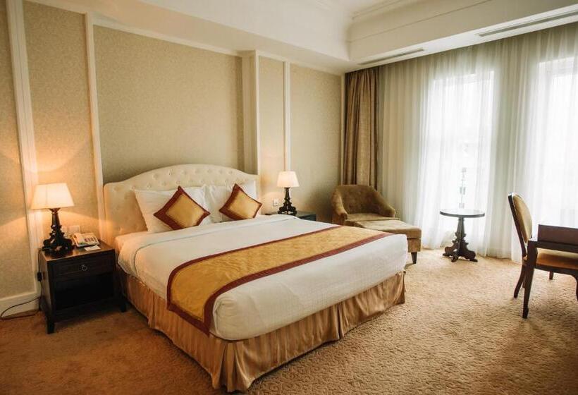 سوییت اجرایی, La Sapinette Hotel Dalat