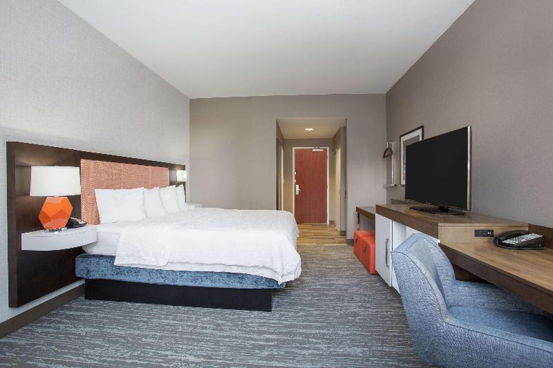 חדר סטנדרט עם מיטת קינג, Hampton Inn & Suites Denverdowntown