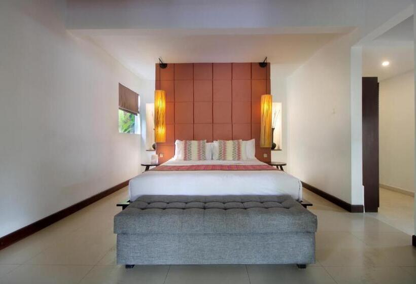 Вилла 3 Спальни с Бассейном, Sagara Villas And Suites Sanur By Ahm