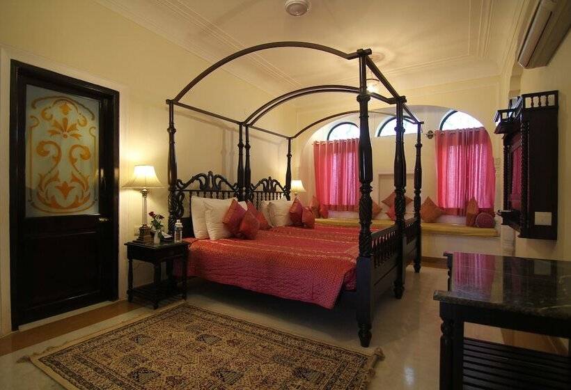 スイート, Shahpura House