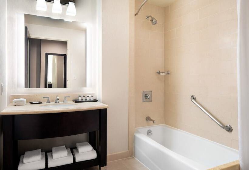 Номер Клуб, Sheraton Garden Grove  Anaheim South