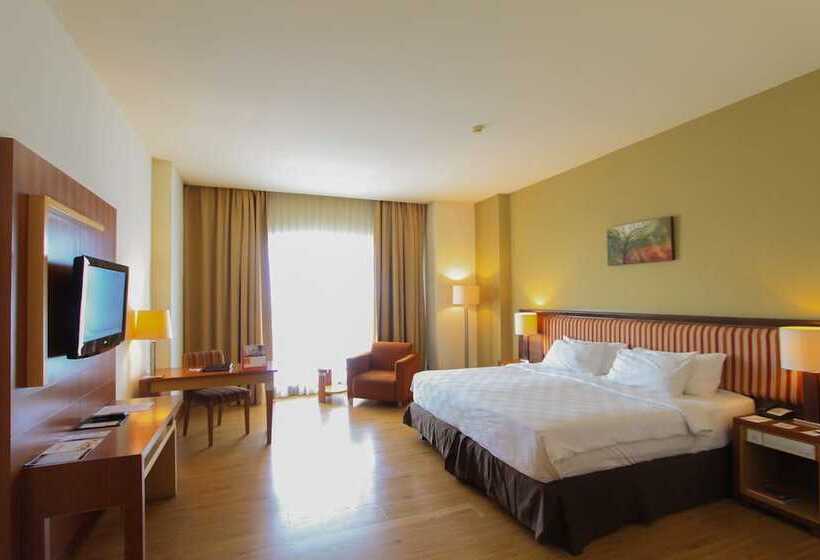 اتاق لوکس, Swiss Belhotel Maleosan Manado