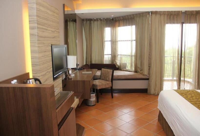 Quarto Deluxe Cama King, Thistle Port Dickson