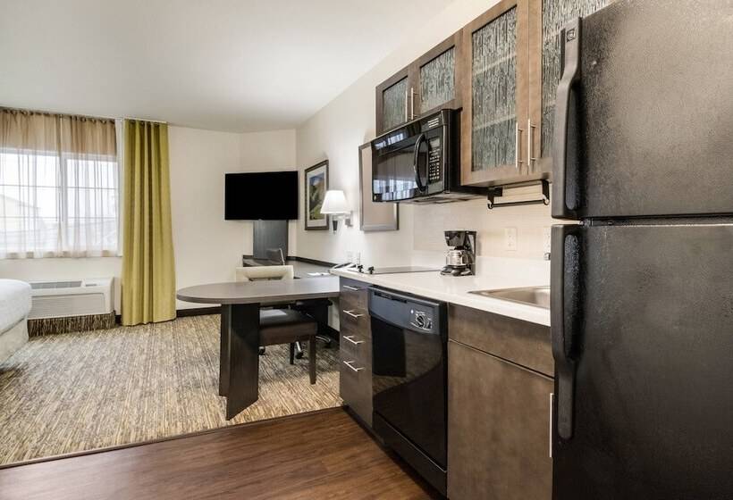 스위트, Candlewood Suites Portland Airport, An Ihg