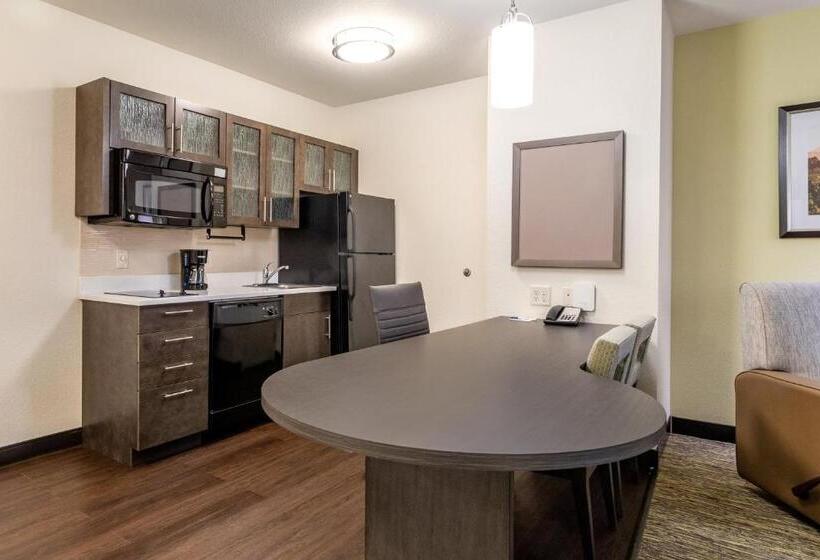 스위트, Candlewood Suites Portland Airport, An Ihg