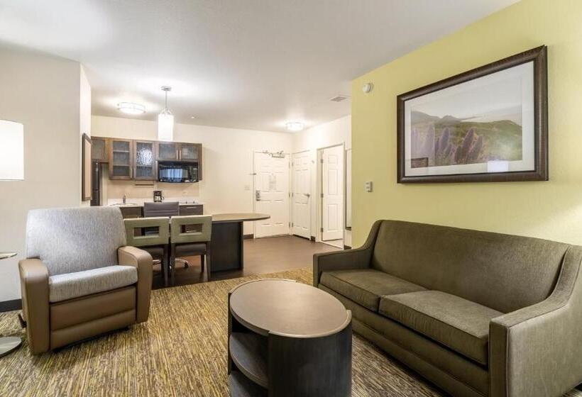 디럭스 스위트, Candlewood Suites Portland Airport, An Ihg